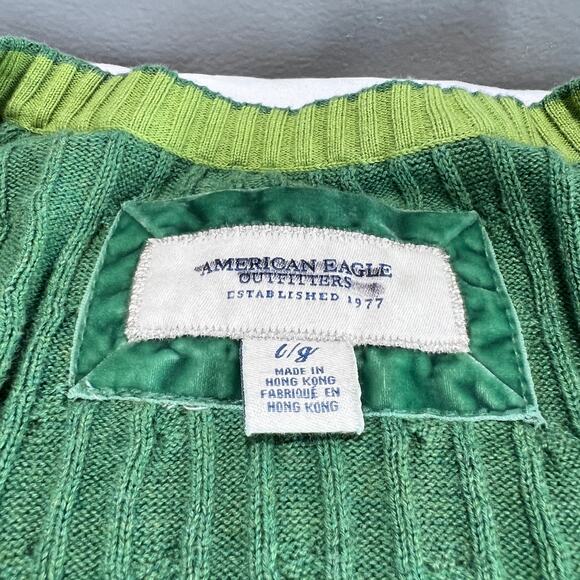 ✨AMERICAN EAGLE Green Cable Knit V-Neck Sweater Women L Long Sleeve Ribbed Cuffs - Picture 3 of 7